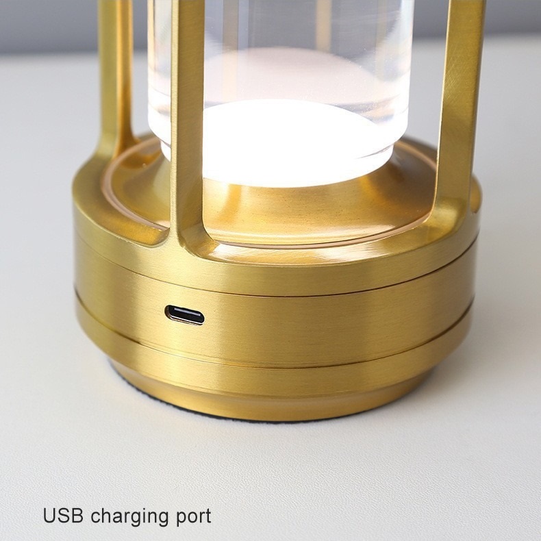 newich Crystal Lantern usb interface detail